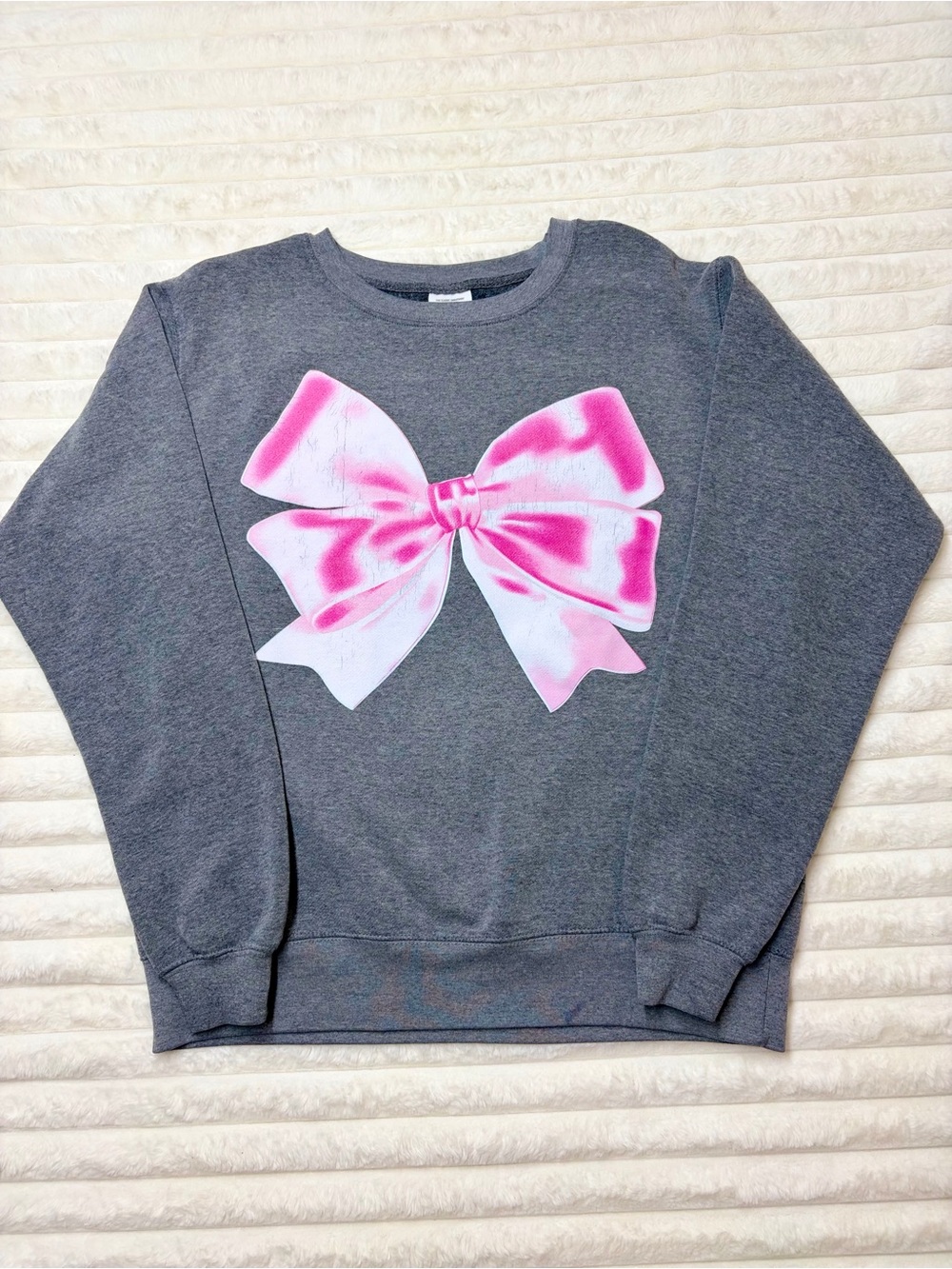Pacific & Co Gray Sweatshirt with Pink & White Bow Print